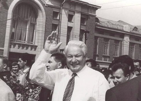 Фото Архивные тайны: опубликованы кадры Ленина, Ельцина и Жириновского во время визита в Новосибирск 10